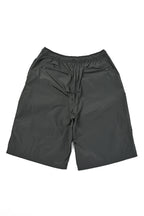 Memory Taffeta Loose Short Pants
