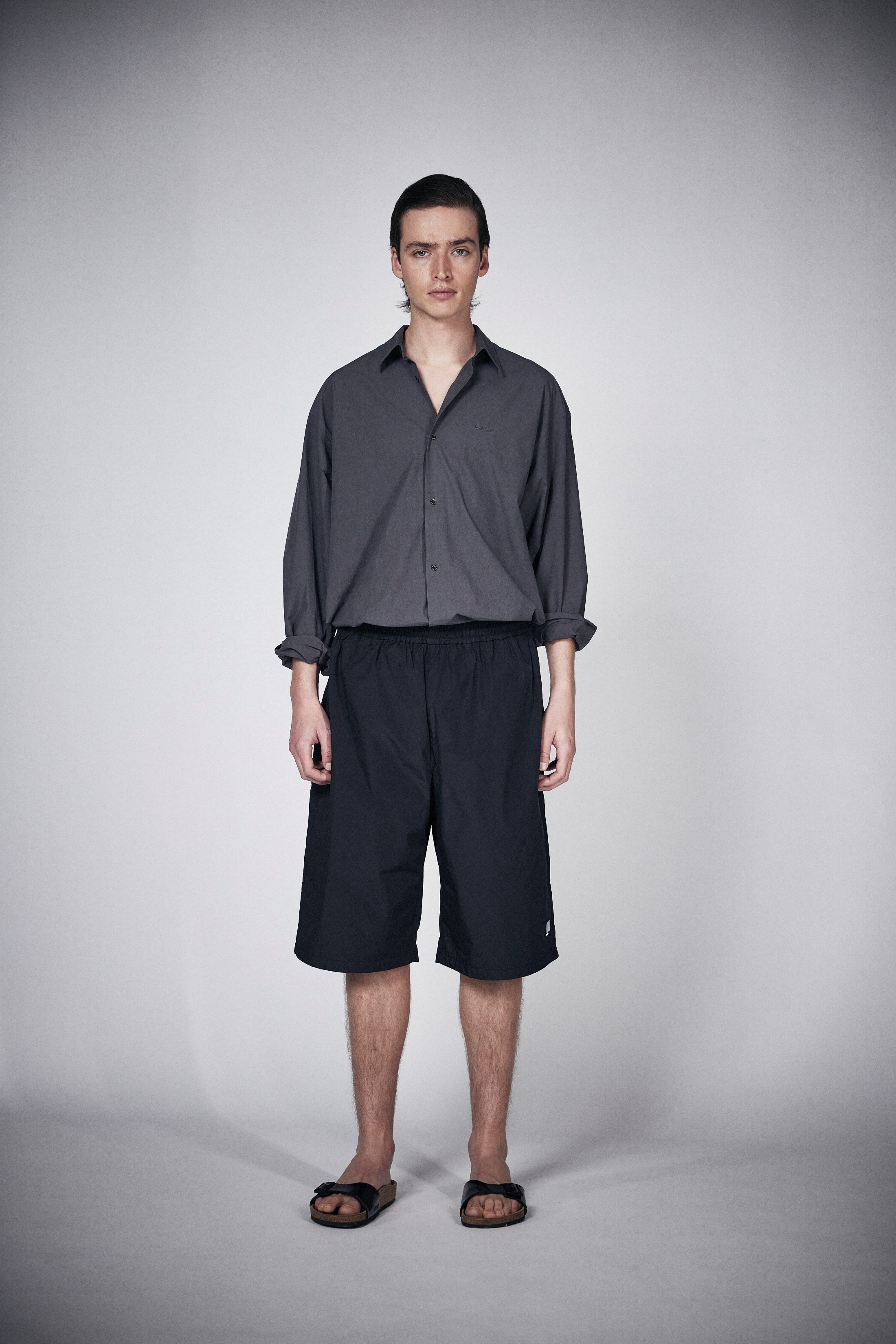 Memory Taffeta Loose Short Pants