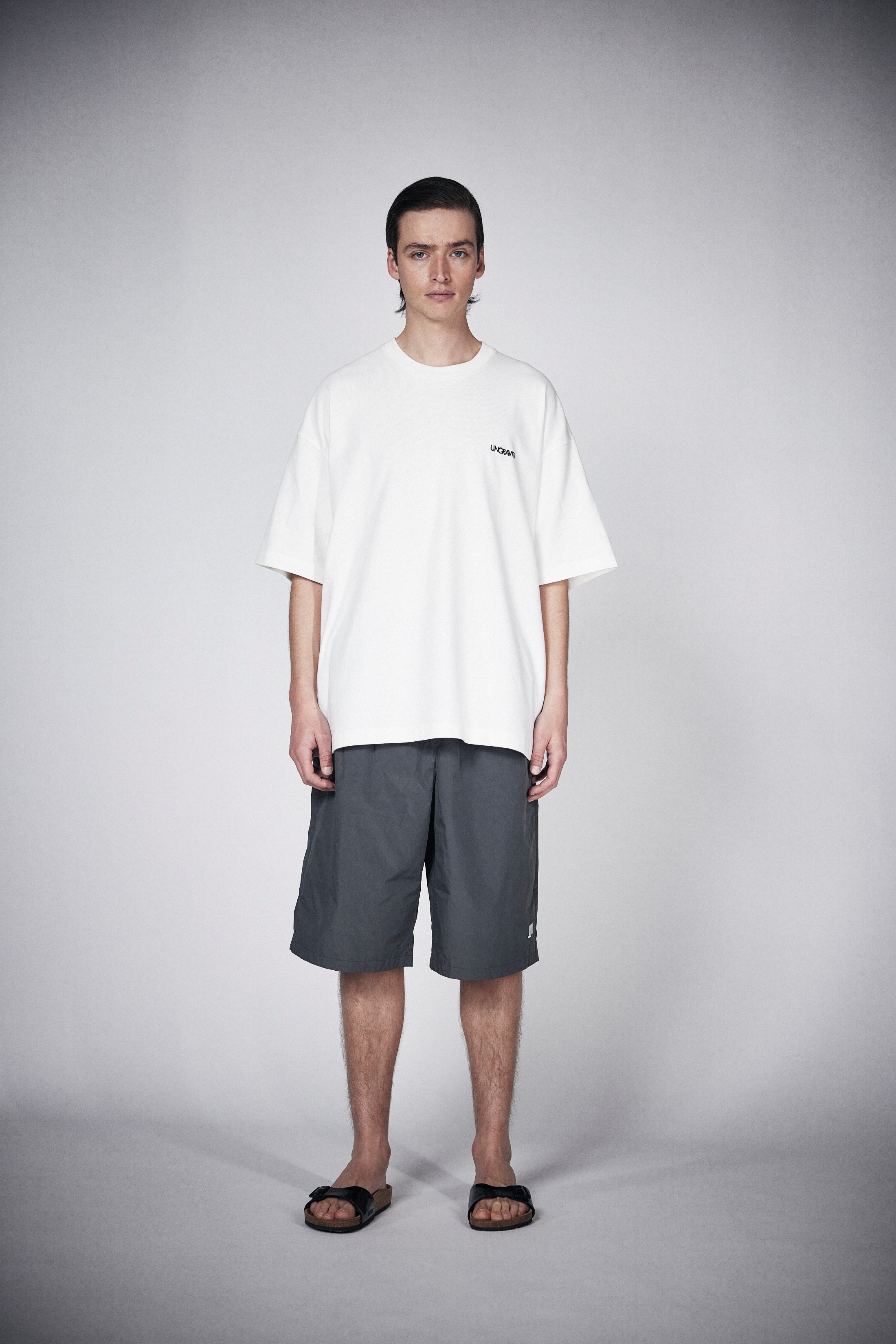 Memory Taffeta Loose Short Pants